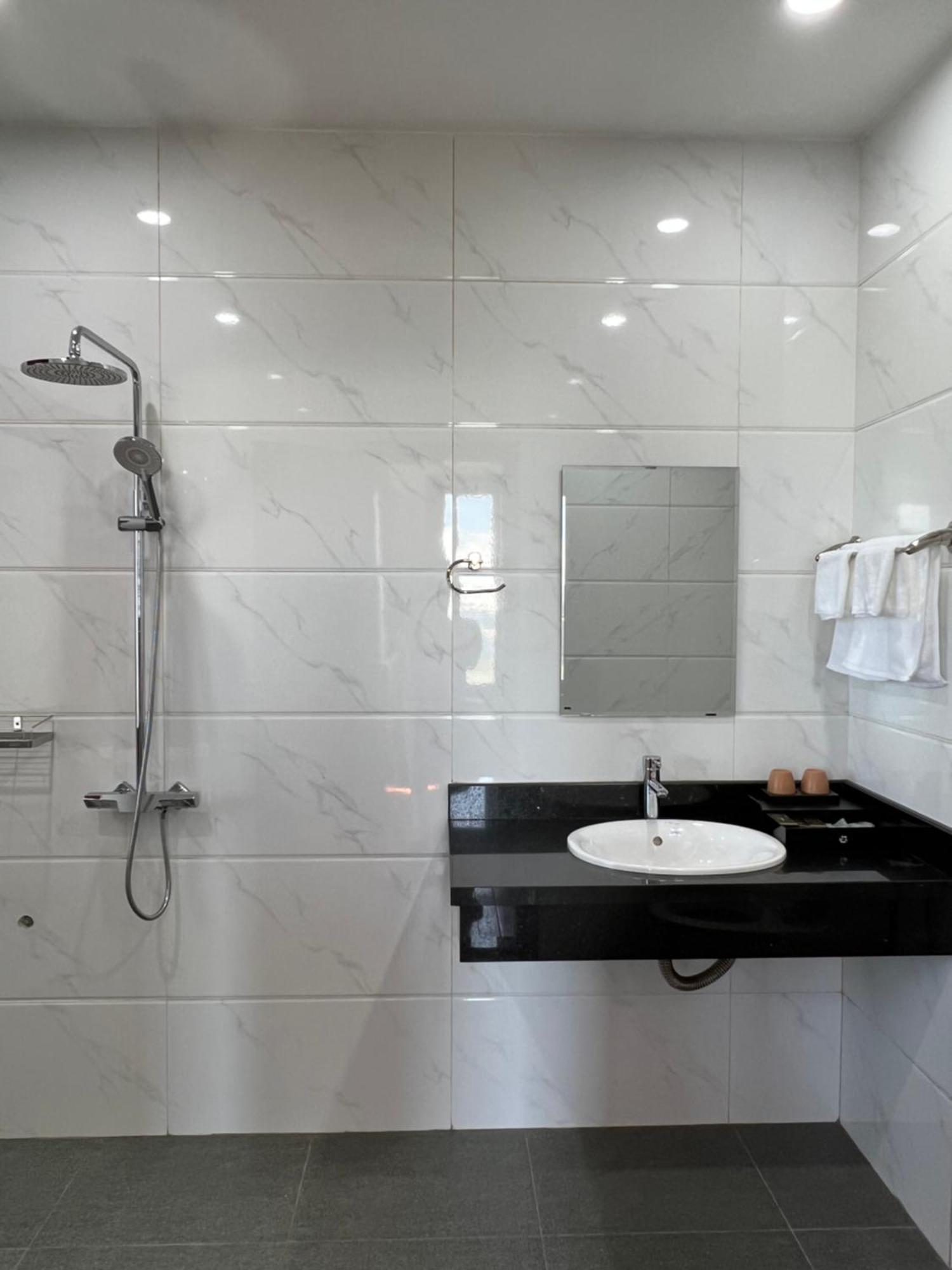 Doan Gia Luxury House Aparthotel Pleiku Buitenkant foto